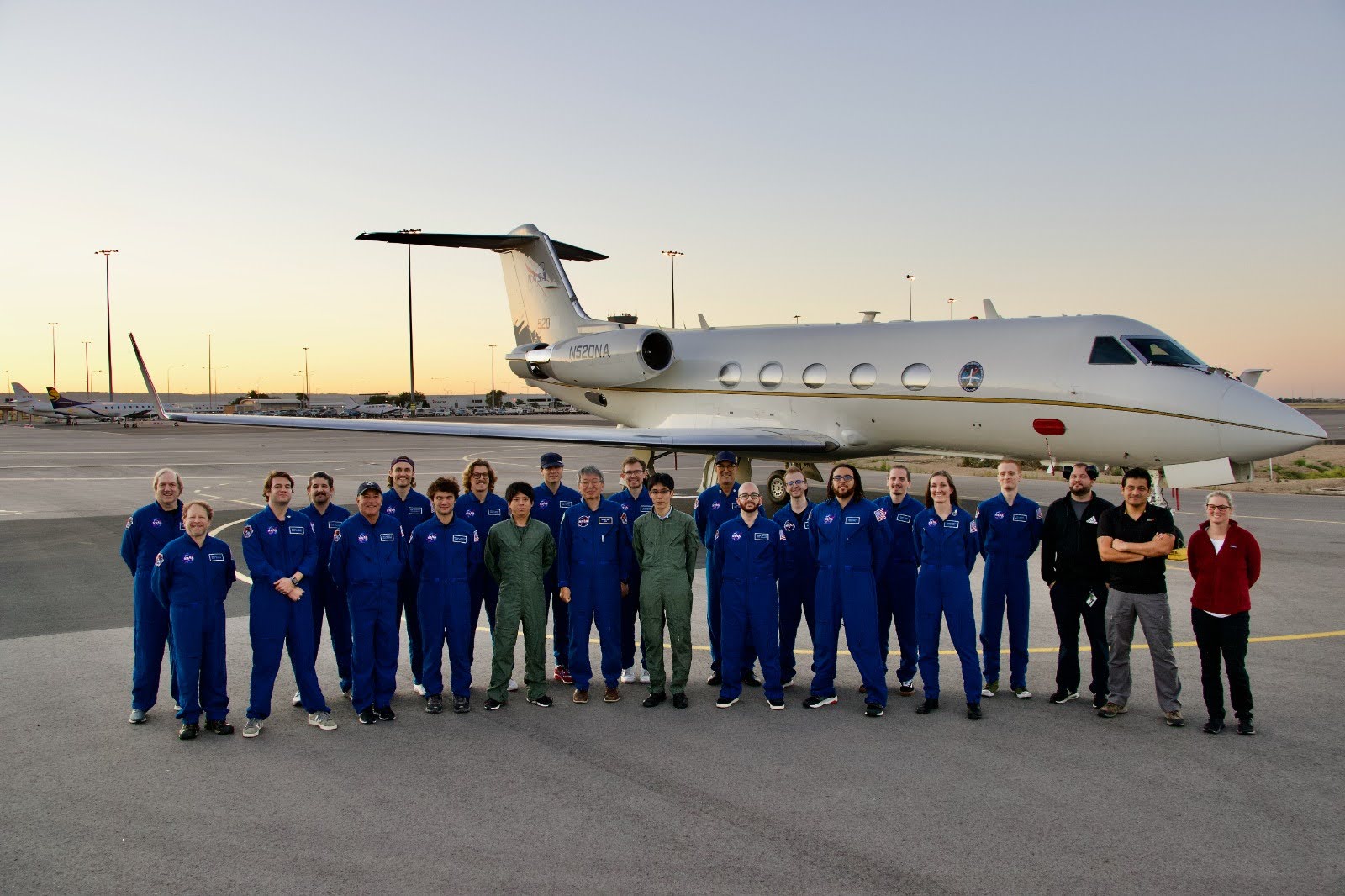 SHARC Team Photo The Hayabusa 2 team in front of a jet